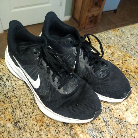 Nike Mens Downshifter CI9982-004 Black Running Shoes Men's Size 11 - Picture 4 of 12